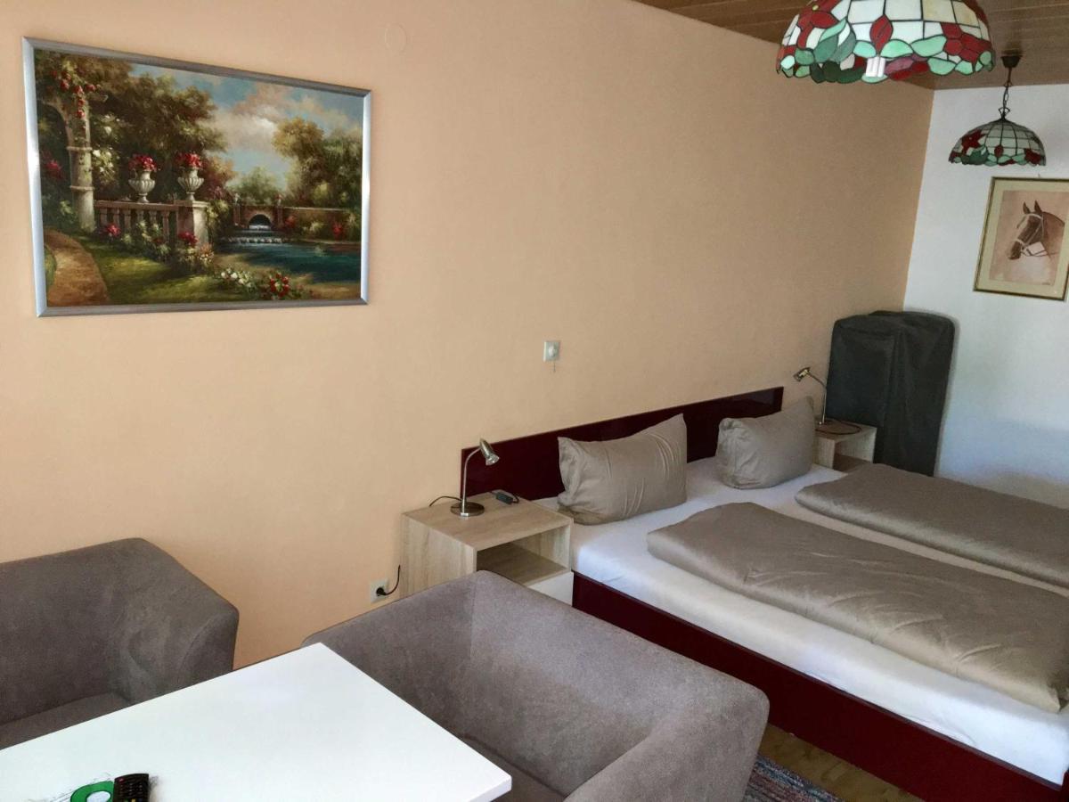 Gaestehaus Am Lindenweg メーアスブルク エクステリア 写真