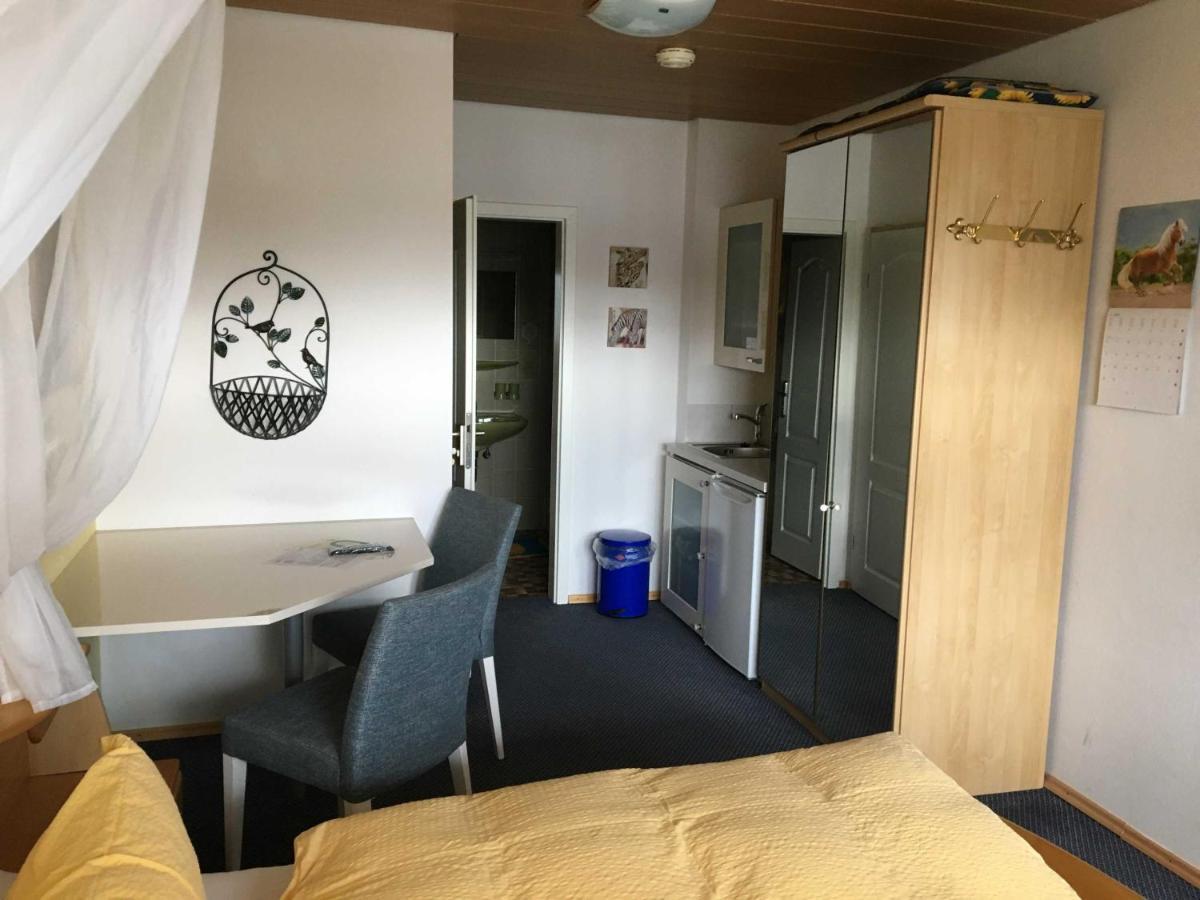 Gaestehaus Am Lindenweg メーアスブルク エクステリア 写真