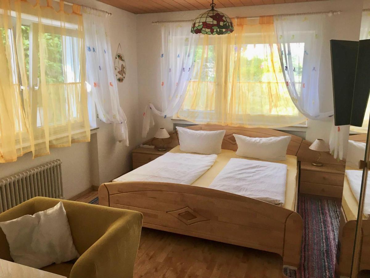 Gaestehaus Am Lindenweg メーアスブルク エクステリア 写真