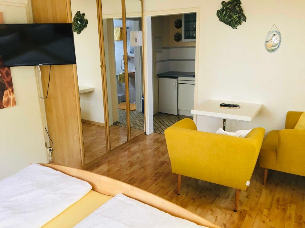 Gaestehaus Am Lindenweg メーアスブルク エクステリア 写真