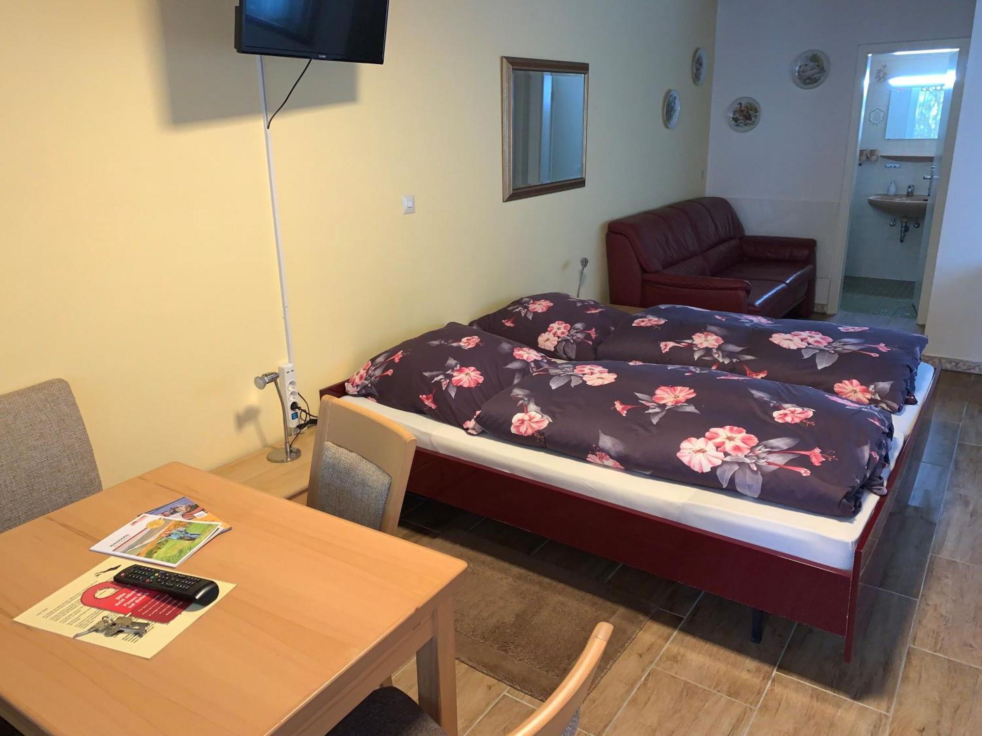 Gaestehaus Am Lindenweg メーアスブルク エクステリア 写真