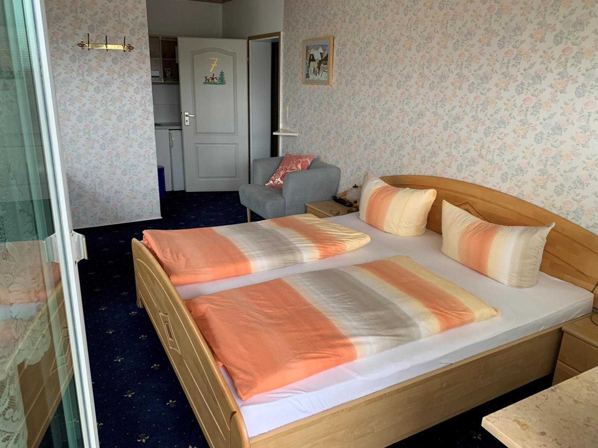 Gaestehaus Am Lindenweg メーアスブルク エクステリア 写真